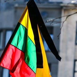 Meet your Posher, Linas